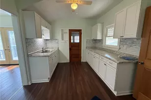 9612 Park Heights Ave, Garfield Heights, OH 44125 - Photo 10