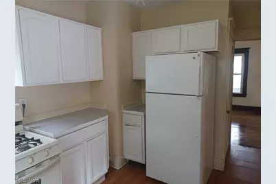 50 N Hazelwood Avenue, Youngstown, OH 44509 - Photo 8