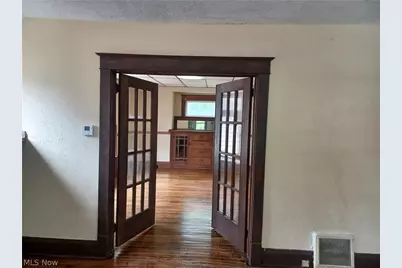 50 N Hazelwood Avenue, Youngstown, OH 44509 - Photo 2