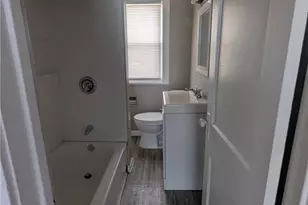 994 Peerless Ave, Akron, OH 44320 - Photo 6
