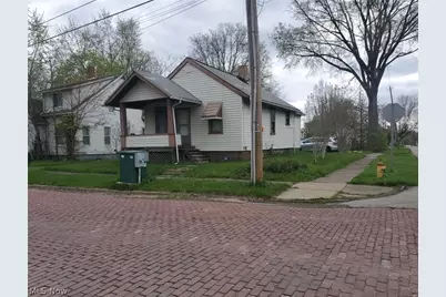 404 York Avenue NW, Warren, OH 44485 - Photo 2