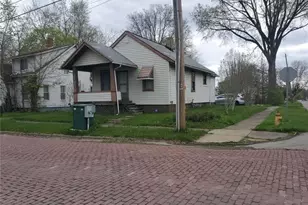 404 York Ave NW, Warren, OH 44485 - Photo 2