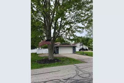 5825 Olive Avenue, North Ridgeville, OH 44039 - Photo 2