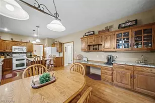 4343 Cobblestone Dr, Akron, OH 44321 - Photo 18
