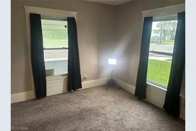 679 Wooster Road W, Barberton, OH 44203 - Photo 18