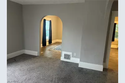 679 Wooster Road W, Barberton, OH 44203 - Photo 20