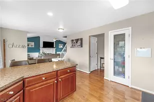 846 Longbrook Dr, Wadsworth, OH 44281 - Photo 10