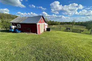 905 W Union Rd, Norwich, OH 43767 - Photo 8