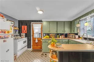 2803 11th St SW, Canton, OH 44710 - Photo 6