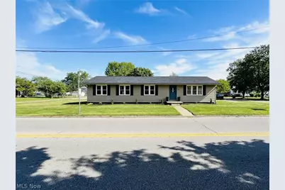 675 Jefferson Avenue, Cambridge, OH 43725 - Photo 2