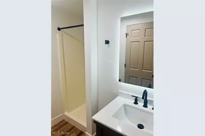 675 Jefferson Avenue, Cambridge, OH 43725 - Photo 8