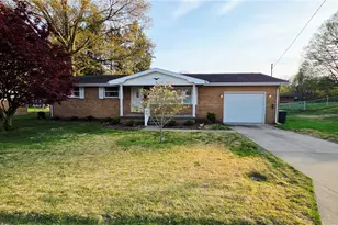 162 Orange Dr, Williamstown, WV 26187 - Photo 30
