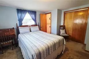 162 Orange Dr, Williamstown, WV 26187 - Photo 12