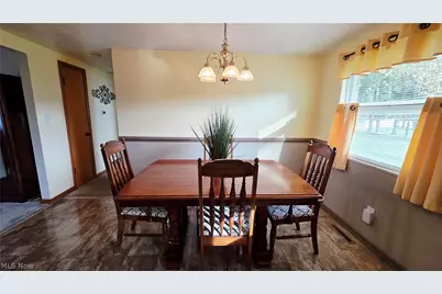 162 Orange Drive, Williamstown, WV 26187 - Photo 6