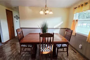 162 Orange Dr, Williamstown, WV 26187 - Photo 6
