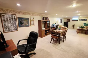 162 Orange Dr, Williamstown, WV 26187 - Photo 22