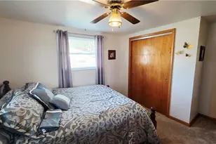 162 Orange Dr, Williamstown, WV 26187 - Photo 16