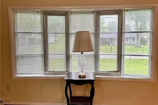7265 Farnham Dr, Mentor, OH 44060 - Photo 8