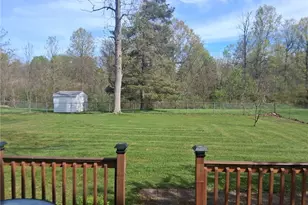 7265 Farnham Dr, Mentor, OH 44060 - Photo 2