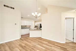 1915 Woods Dr, Streetsboro, OH 44241 - Photo 6