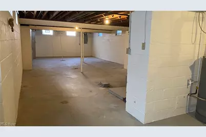 1104 Lake Road, Conneaut, OH 44030 - Photo 30