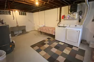 1104 Lake Rd, Conneaut, OH 44030 - Photo 32
