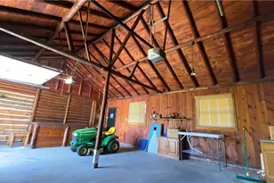 1104 Lake Rd, Conneaut, OH 44030 - Photo 30