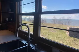 1104 Lake Rd, Conneaut, OH 44030 - Photo 6