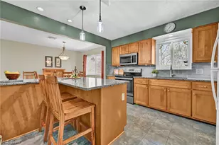 3109 Fair Oaks Dr, Norton, OH 44203 - Photo 14