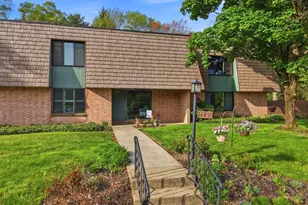 489 W Streetsboro St, Hudson, OH 44236 - Photo 2