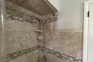 1640 Wiltshire Rd, Akron, OH 44313 - Photo 20