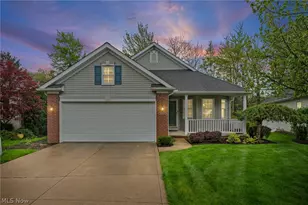 2495 Winesap Dr, Grandview Heights, OH 44147 - Photo 2