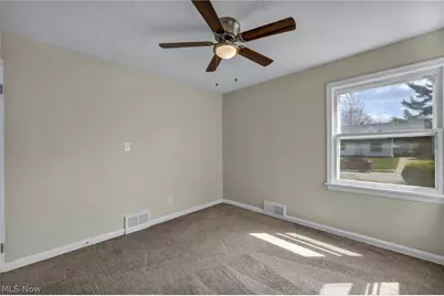 5234 Henry Street, Maple Heights, OH 44137 - Photo 18
