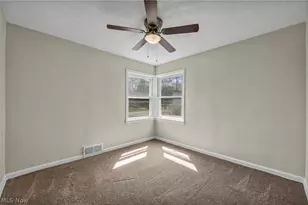 5234 Henry St, Maple Heights, OH 44137 - Photo 16