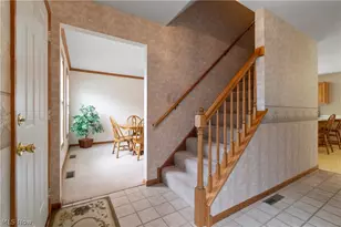 668 Oakcrest Dr, Wadsworth, OH 44281 - Photo 4