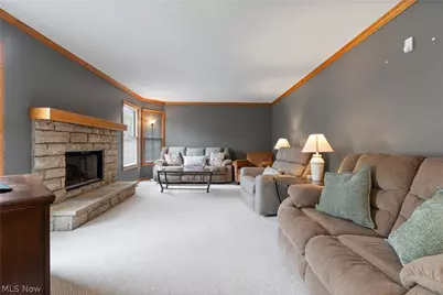 668 Oakcrest Drive, Wadsworth, OH 44281 - Photo 6