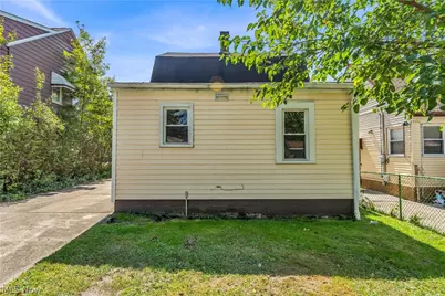 19409 Raymond Street, Maple Heights, OH 44137 - Photo 26