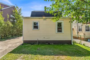 19409 Raymond St, Maple Heights, OH 44137 - Photo 26