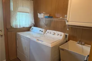 460 Whipple Ave, Campbell, OH 44405 - Photo 18
