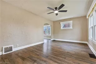 2910 13th St NW, Canton, OH 44708 - Photo 8