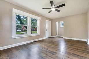 2910 13th St NW, Canton, OH 44708 - Photo 12