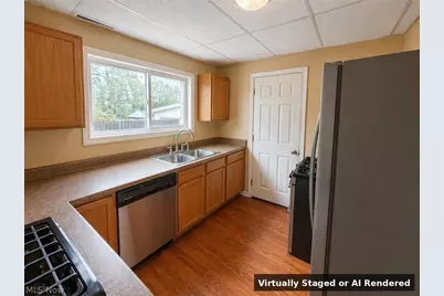 2042 13th Street SW, Akron, OH 44314 - Photo 16
