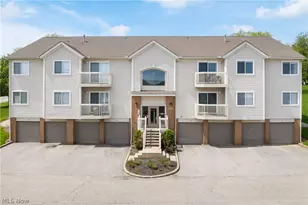 1435 Buckingham Gate D Blvd, Cuyahoga Falls, OH 44221 - Photo 4
