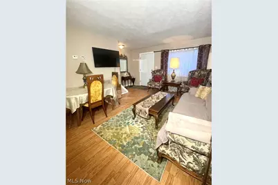 29902 Euclid Avenue, Wickliffe, OH 44092 - Photo 2