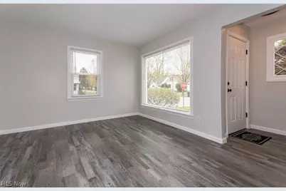 434 E 272nd Street, Euclid, OH 44132 - Photo 2