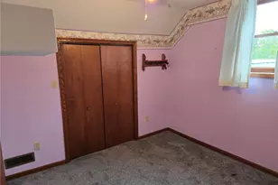 246 N 5th St, McConnelsville, OH 43756 - Photo 6