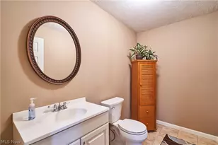 572 Colonial Dr, Painesville, OH 44077 - Photo 20