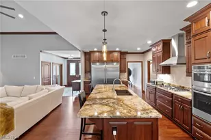 8622 Hunters Ridge Run, Wadsworth, OH 44281 - Photo 18