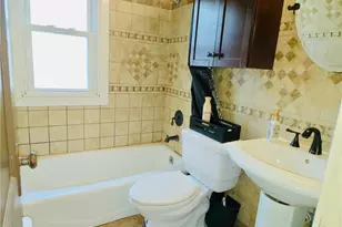 2402 E 35th St, Lorain, OH 44055 - Photo 8