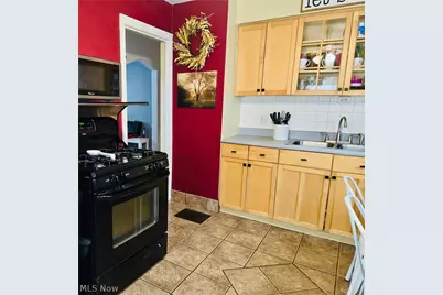 2402 E 35th Street, Lorain, OH 44055 - Photo 4